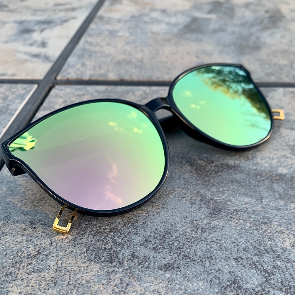 ULTRA REFLECTIVE SUNNIES (ROSE GOLD) - Picture 3 of 6